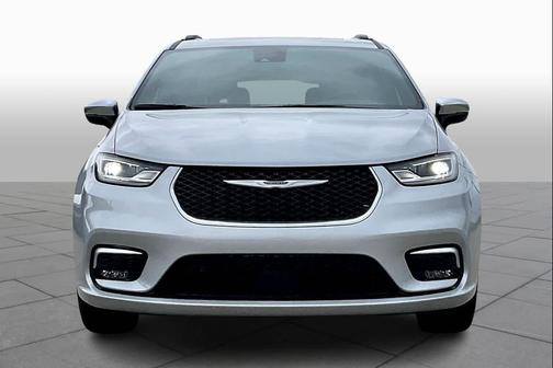 Silver Mist Clearcoat 2026 Chrysler Pacifica L