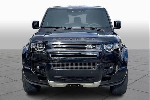 2023 Land Rover Defender V8