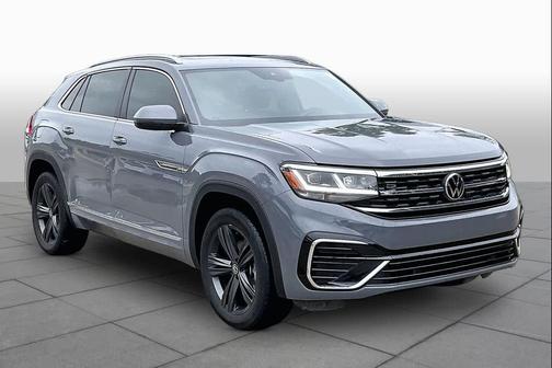 Pure Gray 2022 Volkswagen Atlas Cross Sport 2.0T SEL