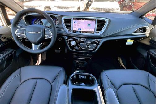 2026 Chrysler Pacifica L