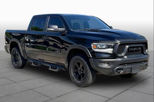 Diamond Black Crystal Pearlcoat 2020 RAM 1500 Rebel