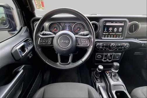 Black Clearcoat 2022 Jeep Gladiator Sport S