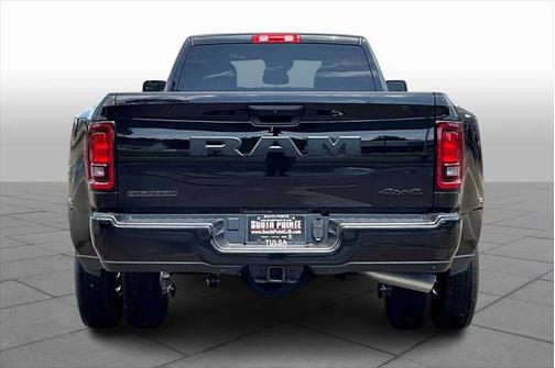 2025 RAM 3500 Big Horn Crew Cab 4x4 8' Box