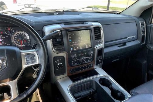 2016 RAM 2500 Laramie