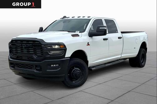 2025 RAM 3500 Tradesman Crew Cab 4x4 8' Box