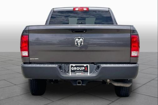 Granite Crystal Metallic Clearcoat 2018 RAM 1500 Tradesman