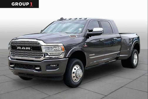 Granite Crystal Metallic Clearcoat 2019 RAM 3500 Limited Mega Cab 4x4 6'4' Box