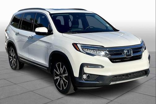 2022 Honda Pilot Touring 8-Passenger