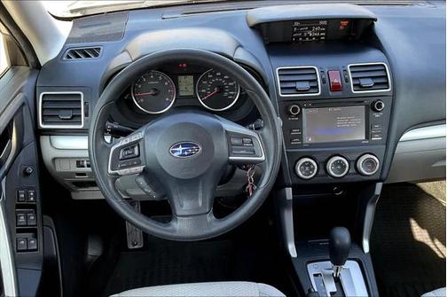2016 Subaru Forester 2.5i