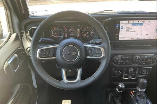 2024 Jeep Wrangler 4-Door Sahara 4x4