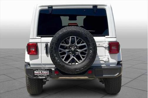 2024 Jeep Wrangler 4-Door Sahara 4x4