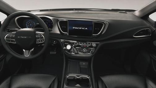 Diamond Black Crystal Pearlcoat 2027 Chrysler Pacifica Limited