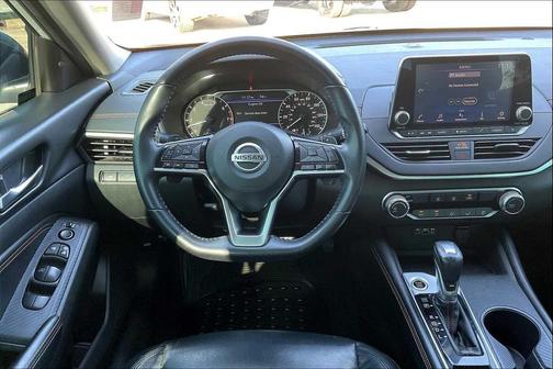 2020 Nissan Altima SR FWD