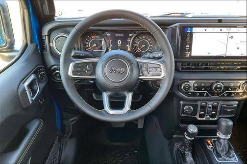 2024 Jeep Wrangler 4-Door Sahara 4x4