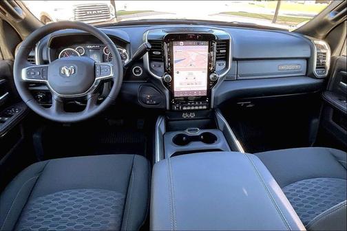 2025 RAM 2500 Big Horn Crew Cab 4x4 6'4' Box