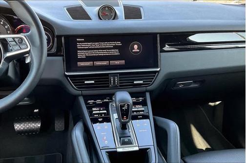 2022 Porsche Cayenne AWD