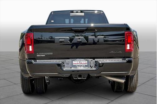 2025 RAM 3500 Laramie Crew Cab 4x4 8' Box