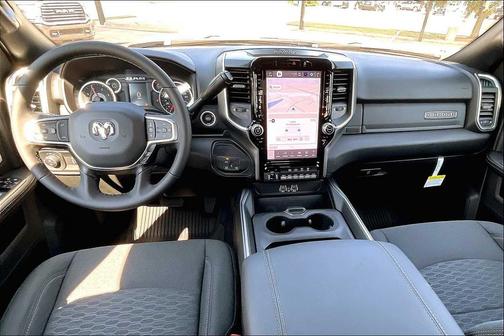 2025 RAM 2500 Big Horn Crew Cab 4x4 6'4' Box