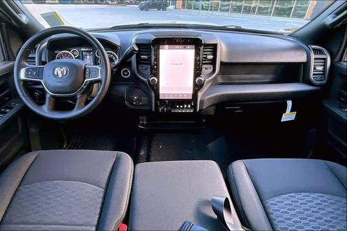 2026 RAM 2500 Tradesman Crew Cab 4x4 6'4' Box