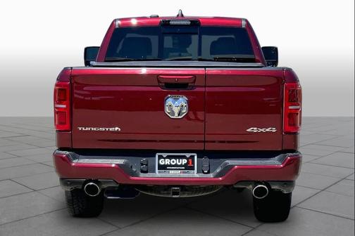 Delmonico Red Pearlcoat 2025 RAM 1500 ST