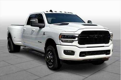 2024 RAM 3500 Laramie Crew Cab 4x4 8' Box