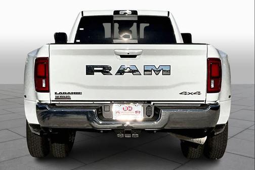 2026 RAM 3500 Laramie Crew Cab 4x4 8' Box