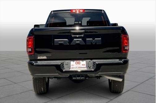 2025 RAM 2500 Big Horn Crew Cab 4x4 6'4' Box
