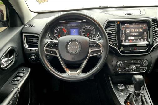 Velvet Red Pearlcoat 2019 Jeep Cherokee Limited