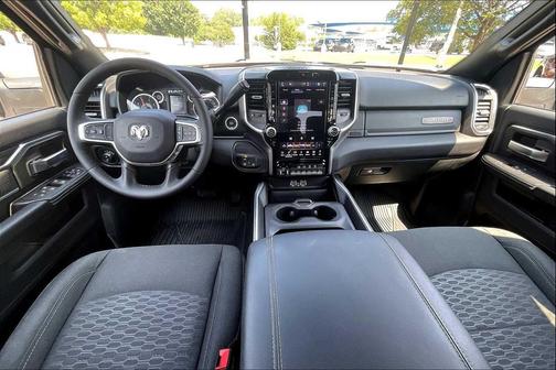 2025 RAM 3500 Big Horn Crew Cab 4x4 8' Box