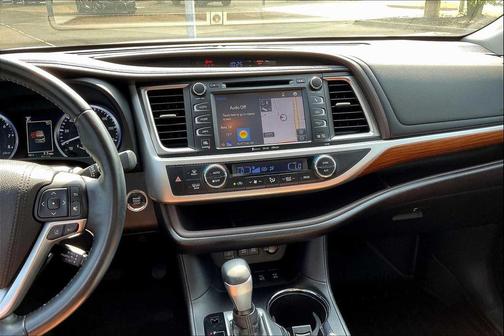 2018 Toyota Highlander Limited Platinum