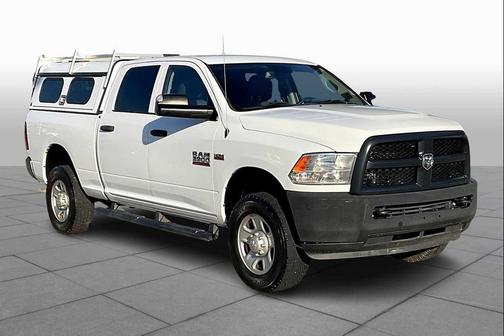 2017 RAM 3500 Tradesman Crew Cab 4x4 6'4' Box
