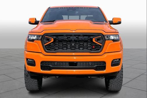 Diamond Black Crystal Pearlcoat 2026 RAM 1500 Big Horn/Lone Star
