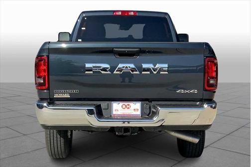 2025 RAM 2500 Big Horn Crew Cab 4x4 8' Box