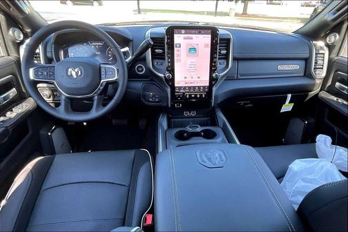 2026 RAM 2500 Laramie Crew Cab 4x4 6'4' Box