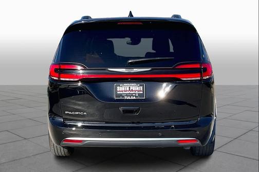 2024 Chrysler Pacifica L