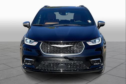 2024 Chrysler Pacifica L