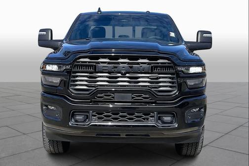 Diamond Black Crystal Pearlcoat 2025 RAM 2500 Big Horn Crew Cab 4x4 6'4' Box