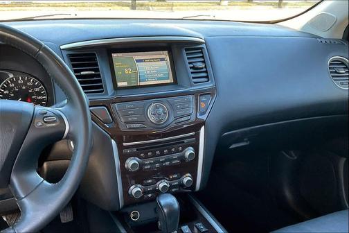 2014 Nissan Pathfinder SL