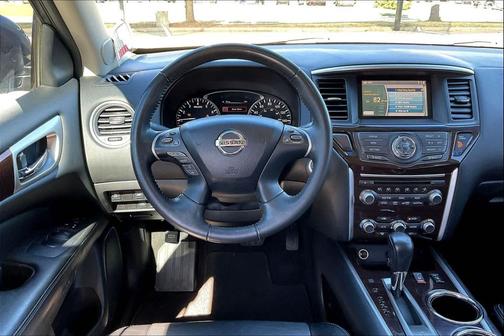 2014 Nissan Pathfinder SL
