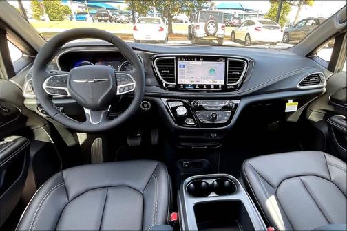 2026 Chrysler Pacifica L