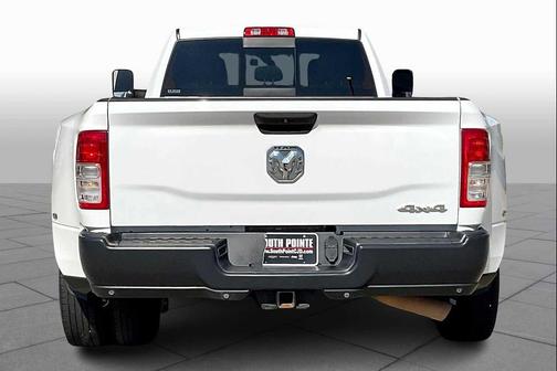 2021 RAM 3500 Tradesman Crew Cab 4x4 8' Box