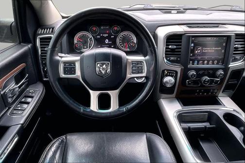 Bright Silver Metallic Clearcoat 2016 RAM 1500 Laramie