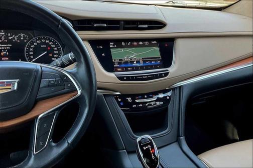 2019 Cadillac XT5 Platinum