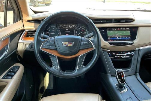 2019 Cadillac XT5 Platinum