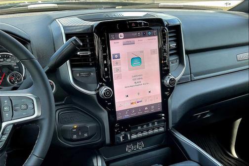 2025 RAM 2500 Big Horn Crew Cab 4x4 6'4' Box