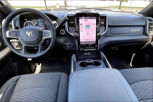 2025 RAM 2500 Big Horn Crew Cab 4x4 6'4' Box