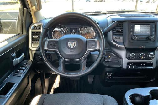 2019 RAM 2500 Tradesman Crew Cab 4x4 6'4' Box