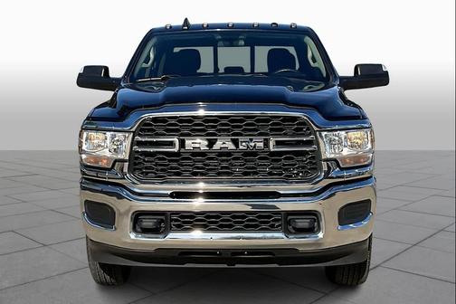 2019 RAM 2500 Tradesman Crew Cab 4x4 6'4' Box