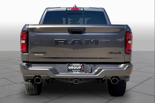 Granite Crystal Metallic Clearcoat 2026 RAM 1500 Big Horn/Lone Star