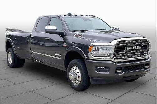 Granite Crystal Metallic Clearcoat 2020 RAM 3500 Limited Crew Cab 4x4 8' Box